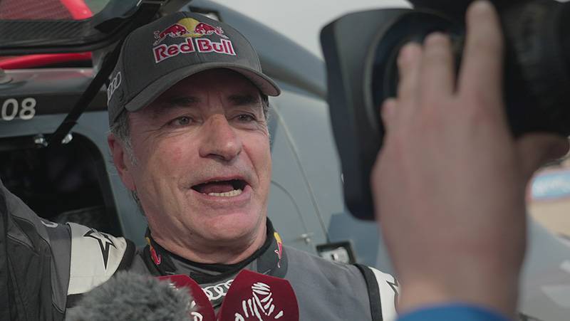 Carlos Sainz (Spanyol/Audi Sport), masih garang dan haus kemenangan di ajang Dakar 2023 dalam usia 60 tahun. (Foto: dakar)
