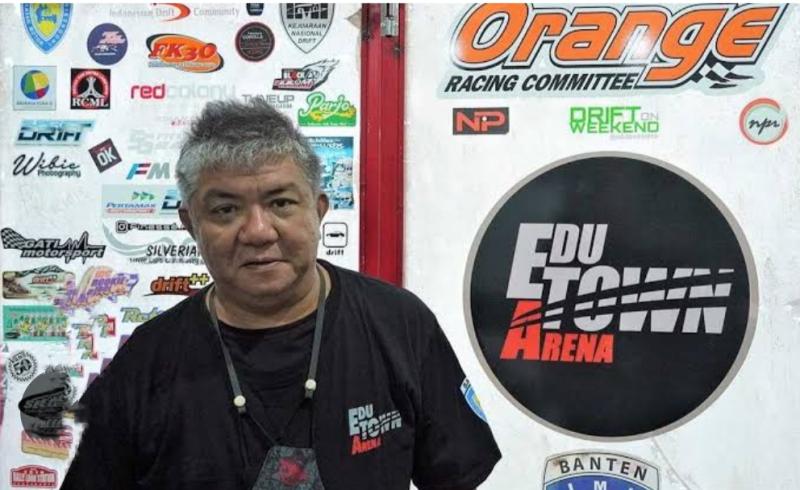 Amroe Wahyudi, bos Orange Racing Management calon Pronas Drifting yang telah menyiapkan 5 round Kejurnas Drifting 2023, dimulai di ajang IIMS Boost JIExpo Kemayoran 24-26 Februari hingga di Bali, 24-26 November 2023. (foto : Motor1.com)