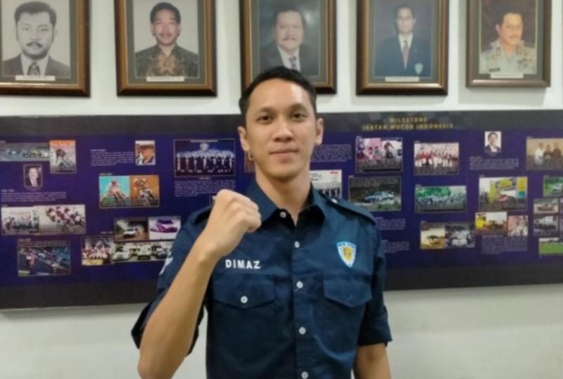 Dimas Raditya, putra Ketua MPR RI Bambang Soesatyo sebagai Ketua Panitia pelantikan dan Ketua Harian IMI DKI Jakarta