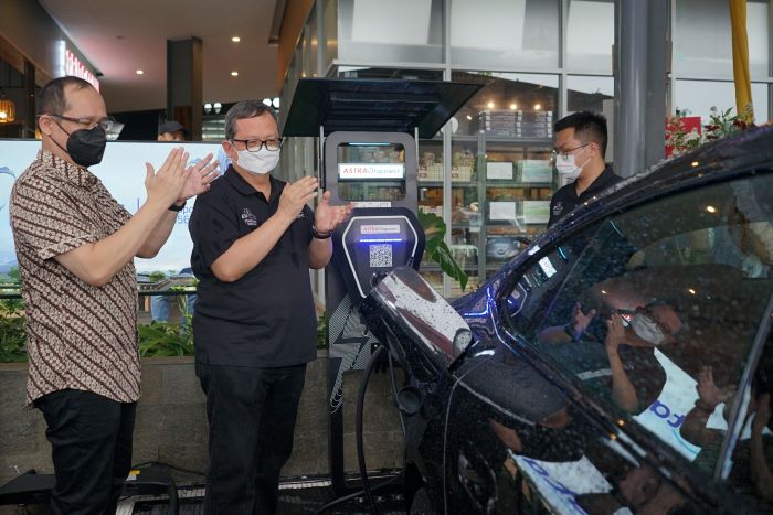 Astra Otoparts hadirkan KBLBB Astra Otopower untuk mobil listrik di Semarang, Jawa Tengah
