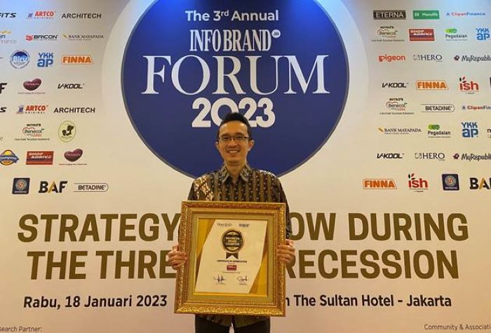 PT Astra Otoparts Tbk melalui Shop n Drive memperoleh penghargaan Indonesia Brand Champion 2023 