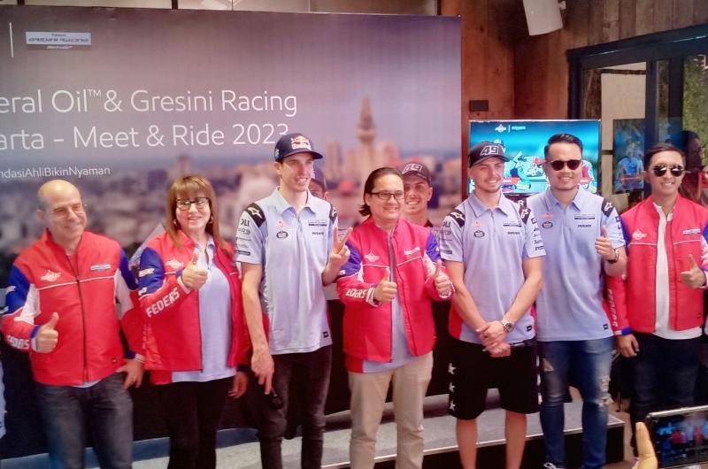 Alex Marquez dan Fabio di Giananntonio saat Meet & Ride di mal Senayan Park Jakarta hari, bersama manajemen Federal Oil sebagai salah satu sponsor Gresini Racing