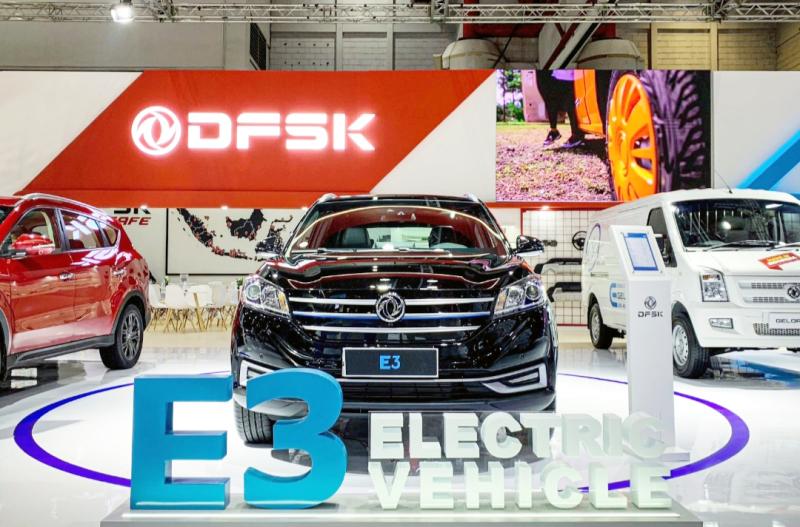 Special Display DFSK E3 di Pameran IIMS 2023, Upaya Hadirkan Kendaraan Penumpang Berbasis Listrik