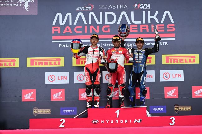 Pembalap Honda Dominasi Podium Tertinggi di Seri Perdana Kejurnas Mandalika Racing Series