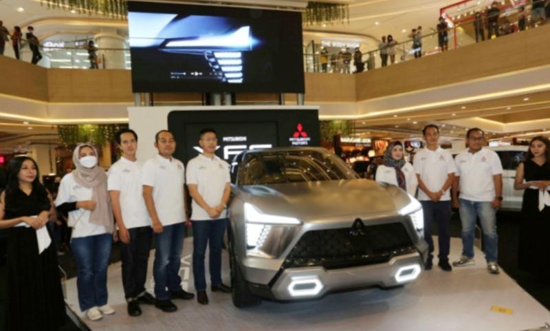 MMKSI memboyong Mitsubishi XFC Concept keliling 6 kota besar di Indonesia, untuk mengenalkan 3 kelebihan utamanya