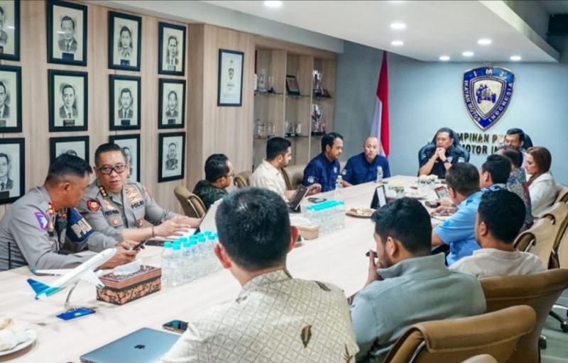IMI Pusat yang dipimpin langsung Ketum Bamsoet bersama Jakpro, Ditjen Imigrasi, Ditjen Bea Cukai dan Polda Metro Jaya adakan rapat matangkan persiapan Jakarta e-Prix 2023