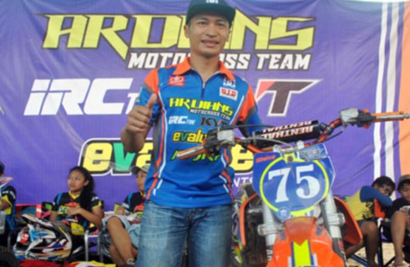 Irwan Ardiansyah, juga sempat mendirikan sekolah balap motocross di Yogyakarta. (foto : ist)