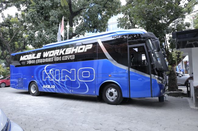 Bus AK Mobile Workshop siap melayani konsumennnya pada perjalanan Mudik 2023