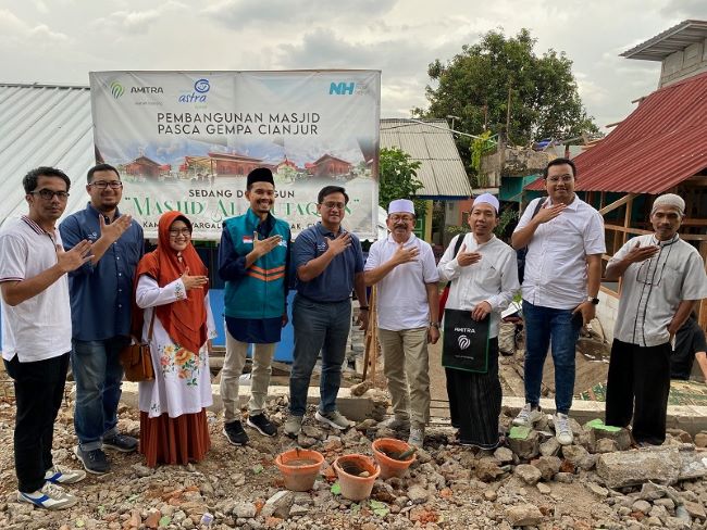 FIFGroup Bantu Pembangunan Mesjid Pasca Gempa Bumi di Cianjur, Jawa Barat 