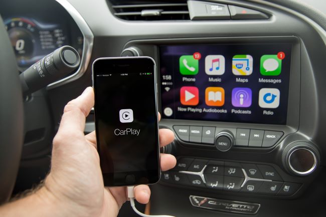 Model Apple CarPlay yang selama ini dipakai oleh mobil-mobil mewah
