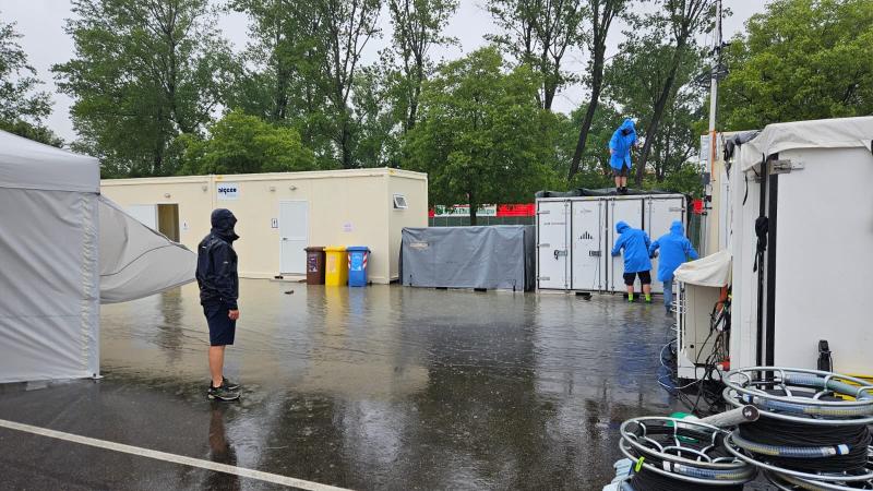 Seri F1 Emilia Romagna di Italia akhir pekan ini terancam ditunda karena banjir. (Foto: twitter@laurentdupin-f1)