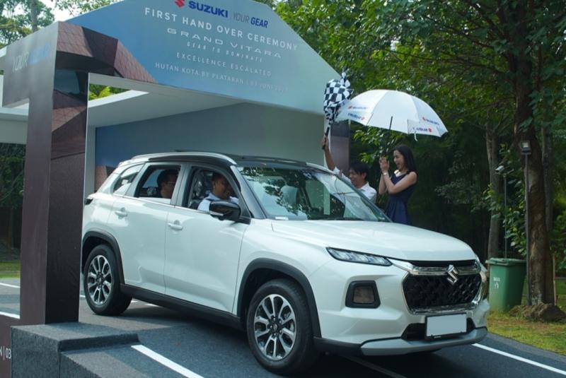Suzuki Grand Vitara, mulai diserah terimakan kepada para pembeli dan konsumen di Jakarta, Sabtu (2/6/2023)