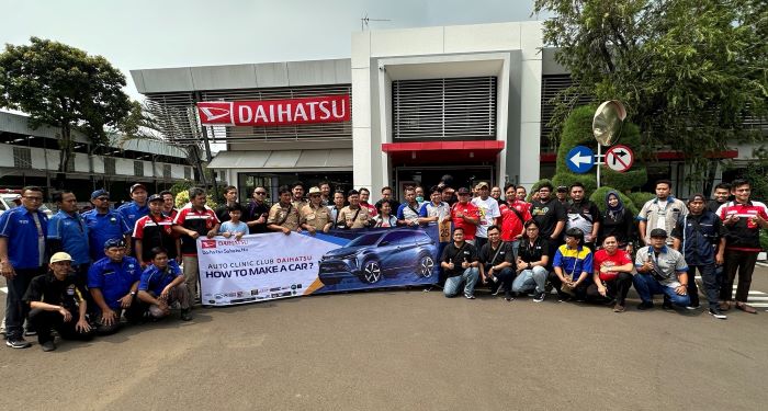 Komunitas Sahabat Daihatsu yang antusias mengikuti talkshow pembuatan mobil Daihatsu