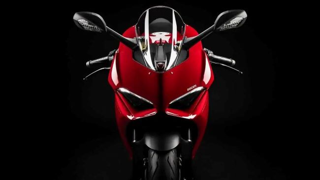Motor sport Ducati  Panigale V2 yang mengalami masalah lampu depan