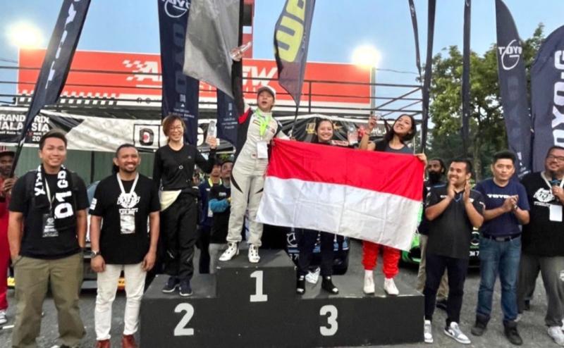 Tim Wanita Indonesia kibarkan bendera Merah Putih pada event drift NDS Lite round 3 di Malaysia 