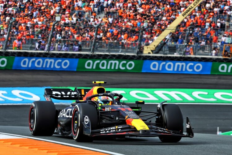 F1 2023 Belanda: Puji Daniel Ricciardo, Boss Red Bull Racing Ini Membuat Sergio Perez Nggak Nyaman