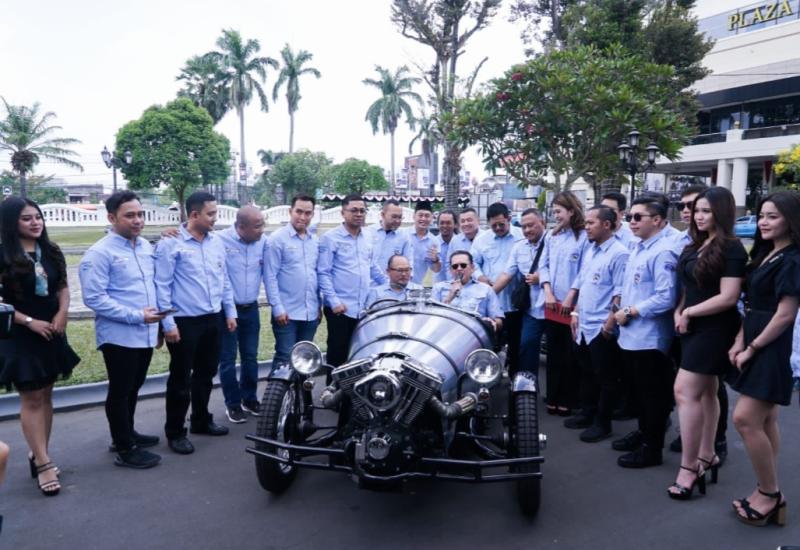 Bamsoet Apresiasi Kendaraan Kustom Roda Tiga Retro 3Wheeler Karya Lulut Wahyudi dari Yogyakarta