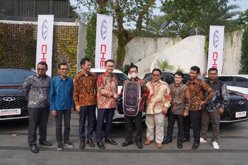 Chery serahkan 8 unit servis car kepada dealer 3S guna perkuat layanan purna jual di Indonesia 