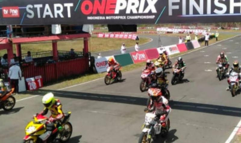Kejurnas balap motor OnePrix 2023 rd 4 balik lagi ke Sentul kecil, kejadian force majeur karena sirkuit Skyland Muba Sumatra Selatan gak siap. (foto : tvonenews.com)  
