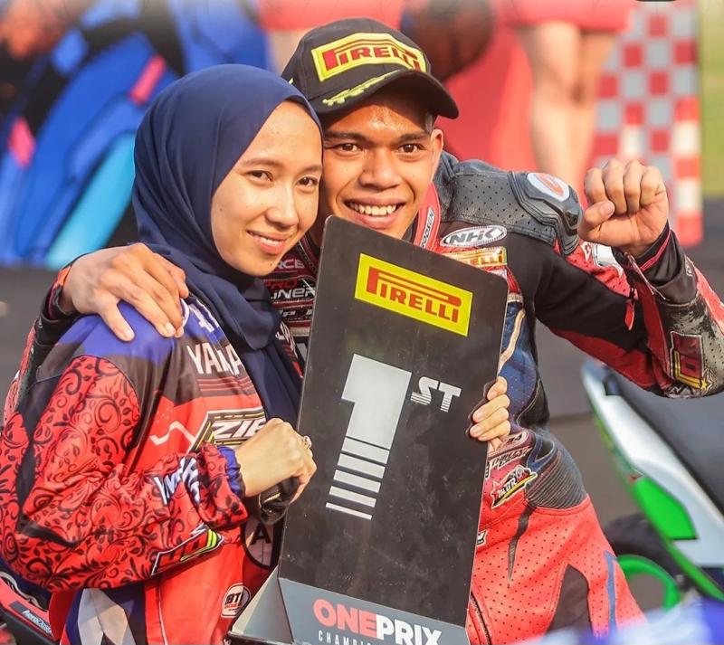Kehadiran sang istri dari Bandung, menjadi spirit ekstra Alfi Husni menjuarai kelas OP1 Expert di OnePrix 2023 seri 4 di SIKC Bogor