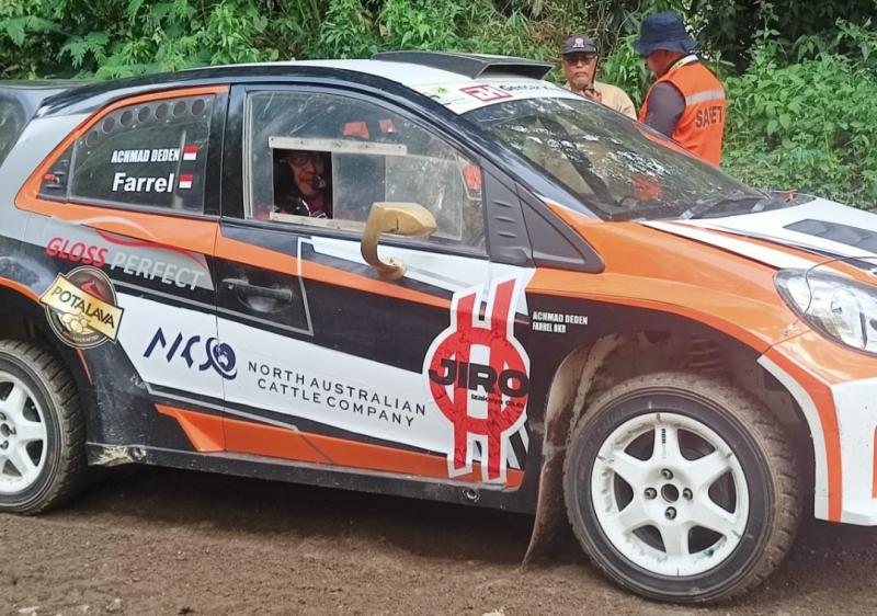  Brio WRC dengan livery baru lebih dominan warna orange namun tetap optimis di ajang Danau Toba Rally 2023 FIA APRC Asia Rally Cup round 5 di Kabupaten Simalungun, Sumatra Utara