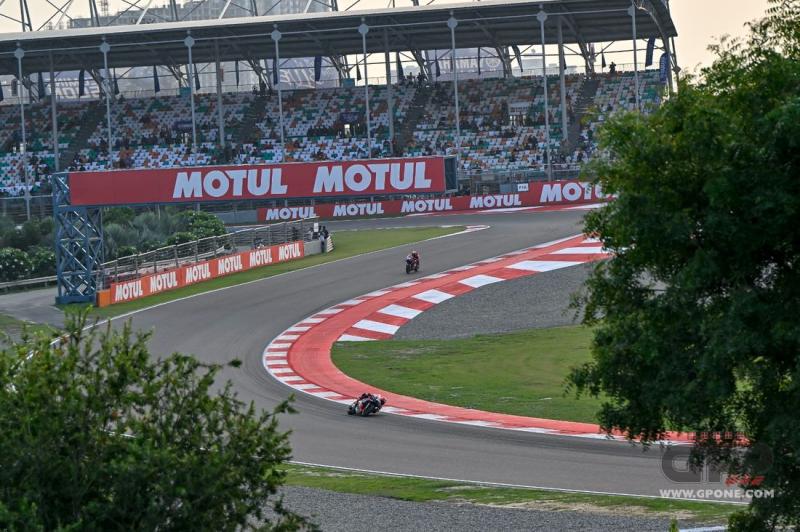 MotoGP 2023 India: Cuaca Masih Bermasalah, Baru 4 Laps Pembalap Mengaku Susah Bernafas