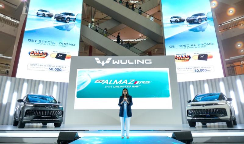 Wuling New Almaz RS Hybrid hadirkan performa optimal dengan rendah emisi dan efisien diluncurkan di Jakarta hari ini
