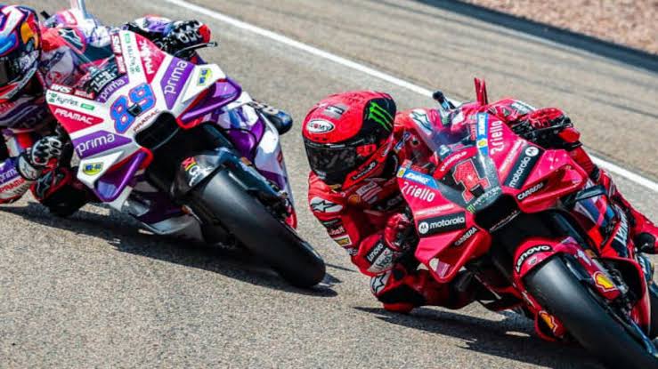 Francesco Bagnaia (Italia/Ducati) versus Jorge Martin (Spanyol/Pramac Ducati), lanjutan duel di Australia pekan depan.. (Foto: ist)