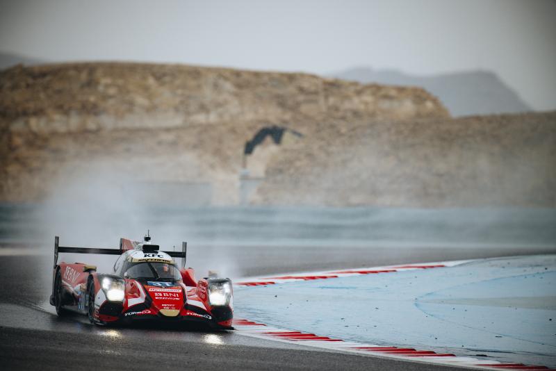 Meski diwarnai hujan, Sean Gelael fokus melakukan simulasi lomba untuk balap ketahanan 8 Hours of Bahrain pada Sabtu (4/10/2023) besok