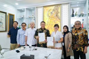 Bamsoet Tanda Tangani MOU Kerjasama Pembangunan Museum Otomotif IMI di TMII Jakarta Timur