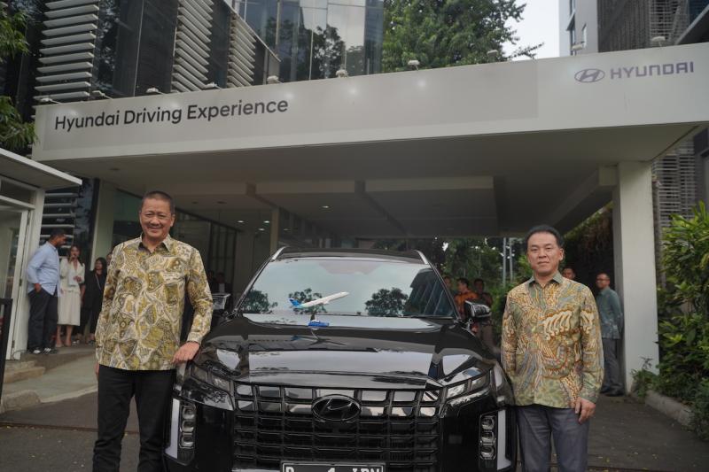 Jalin Kolaborasi dengan Garuda Indonesia, Hyundai Hadirkan City Check- in Lounge Eksklusif Hingga Perjalanan Menuju Bandara dengan PALISADE.