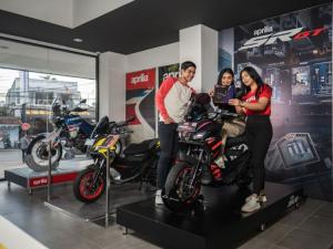 Perluas Jaringan, Piaggio Membuka Diler Motoplex 4 Brands Pertama di Kalimantan