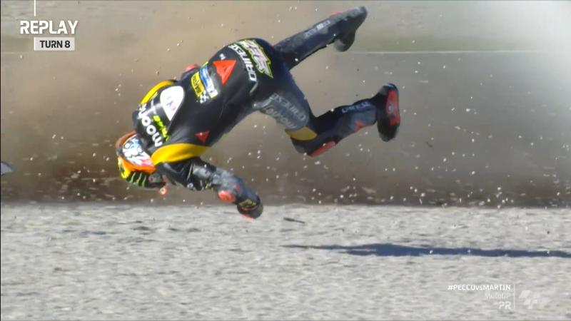 Marco Bezzecchi (VR46 Ducati) satu dari sejumlah korban aspal sirkuit licin yang bisa jadi membuat Francesco Bagnaia bermain aman. (Foto: motogp)
