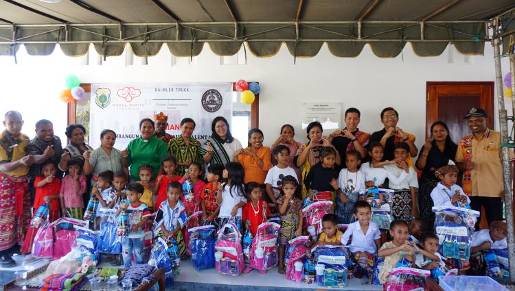 Dukungan pendidikan DCVI untuk pendidikan dini di Nusa Tenggara Timur