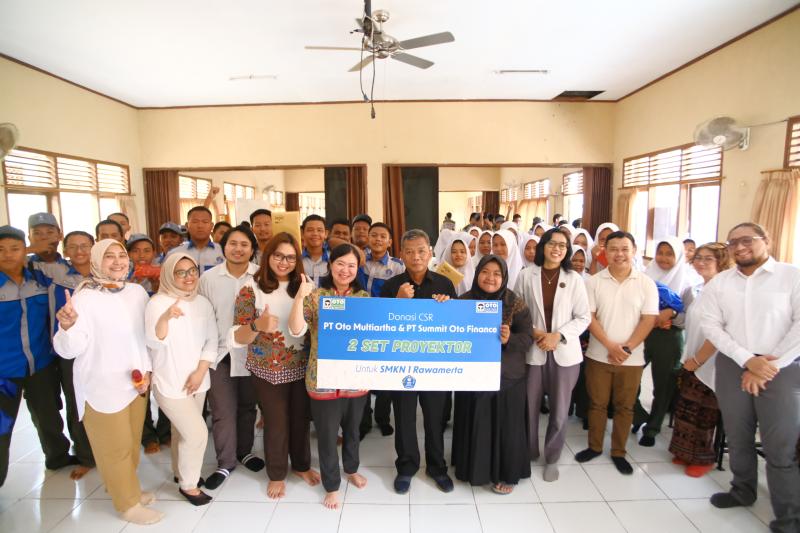 OTO Group Selenggarakan Edukasi Keuangan dan Donasi untuk SMKN 1 Rawamerta (OTO Group)