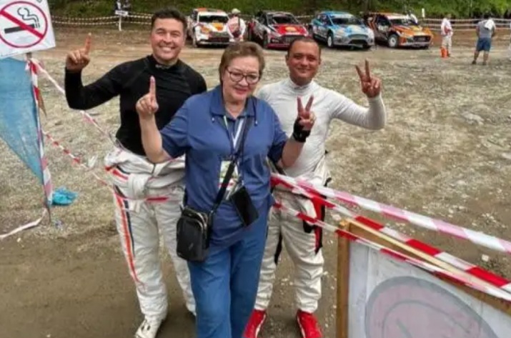 Kakak Adik Rifat dan Rizal Sungkar Juara 1 - 2 Danau Toba Rally 2023, Ria Sungkar Deg Degan Poll