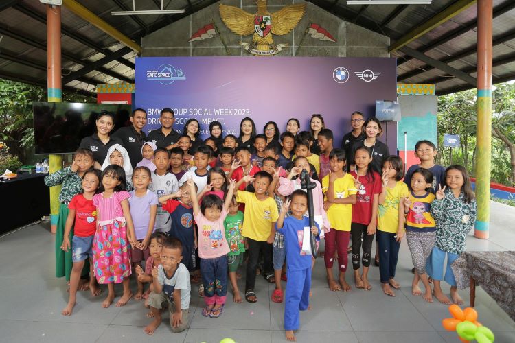Kegiatan BMW Social Week 2023 di Rorotan, Jakarta Timur