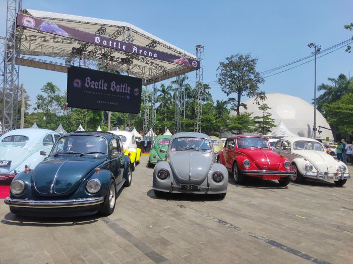 Deretan mobil klasik VW Kodok ciamik yang mengikuti ajang Beetle Battle 2023