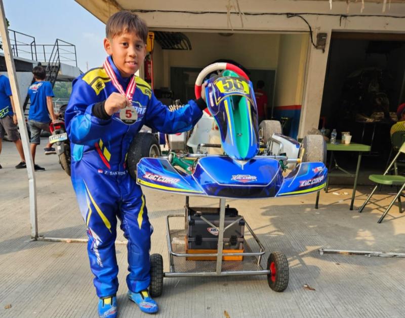Zavian Fabrizio Santoso, debut manis di kelas Mini Rok dengan meraih P5, Eshark Year End Race 2023 di Sentul International Karting Circuit, Bogor, Minggu (17/12/2023)