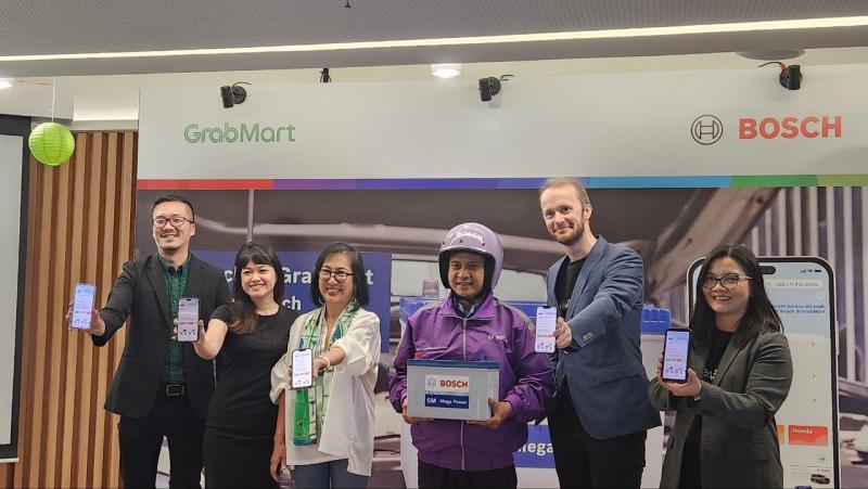 Peluncuran layanan servis ganti aki mobil dari Bosch lewat GrabMart pertama di Indonesia ada di Jakarta Selatan.