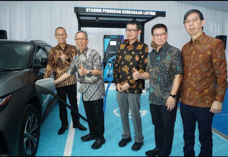 Toyota menghadirkan ultra fast charging pertama di DI Yogyakarta dan Aceh, memperluas ekosistem pendukung elektrifikasi