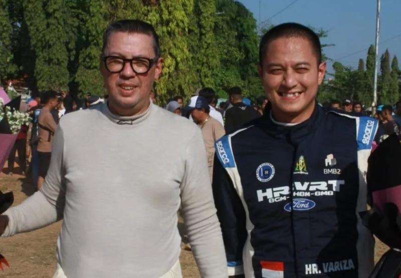 Anthony Sarwono (kiri) dan H Rihans Variza, sukses meraih juara nasional Sprint Rally 2023. 
