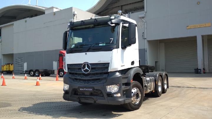 Daimler Truck Catat Penjualan Positif di Pasar Global 2023, Melebihi Target