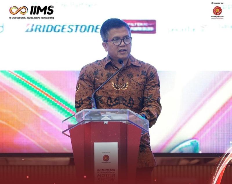 Daswar Marpaung selaku Presiden PT Dyandra Promosindo penyelenggara pameran otomotif IIMS 2024, menyampaikan speech pada preskon di Jakarta, Selasa (6/2/2024)