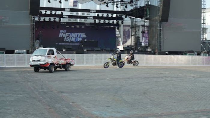 Pertunjukan ekstrem di area IIMS Infinite Show di JIExpo, Kemayoran, Jakarta