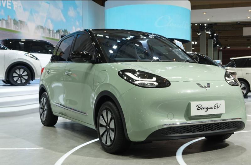 Wuling BinguoEV jadi mobil listrik terlaris di momen lebaran 2024.