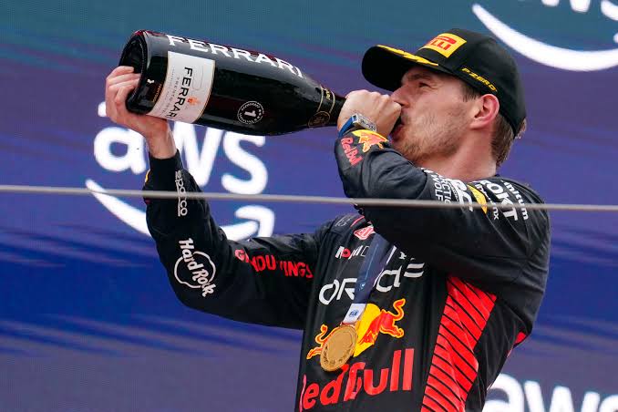 Max Verstappen (Belanda/Red Bull Racing), tanda tanya apakah akan loyal pada tim atau bapaknya. (Foto: ist)