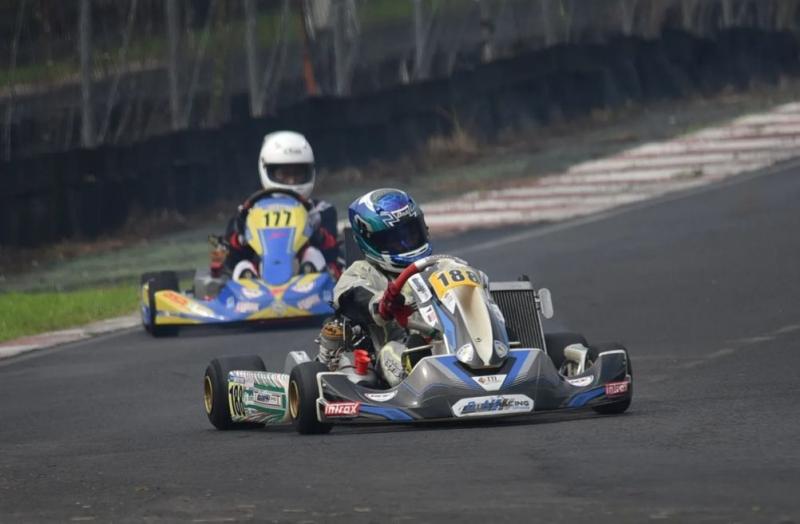Format Balapan 2 Hari Kembali Diterapkan di Eshark Rok Cup 2024 Round 2 di Sentul International Karting Circuit Bogor akhir pekan ini.