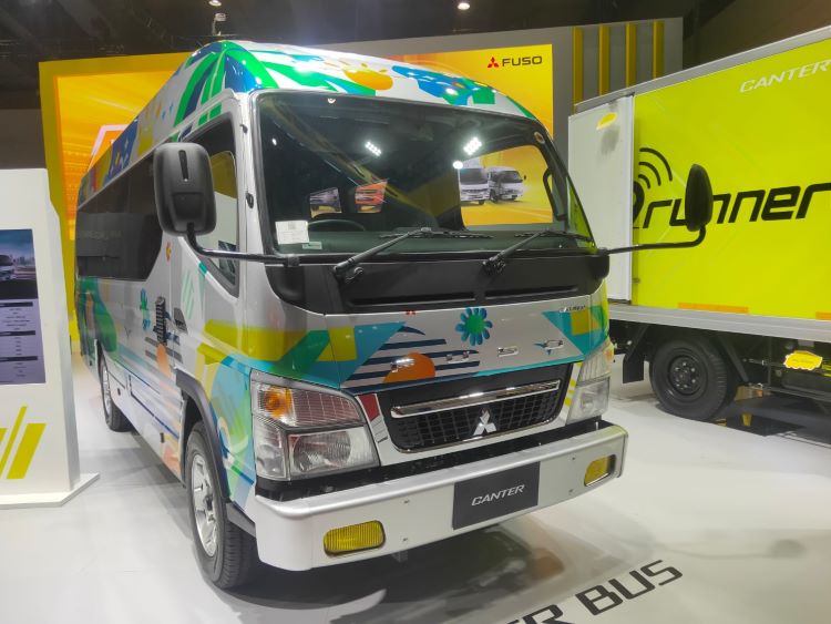 Mitsubishi Fuso Canter Bus Hadir, KTB Jajal Dunia Travel Hingga Pariwisata