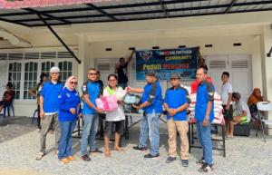Indonesia Fortuner Community Antar Langsung Bantuan ke Lokasi Korban Banjir di Pesisir Selatan, Sumatera Barat